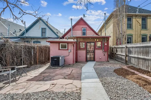 $574,000 | 2747 Stout Street, Denver, CO 80205