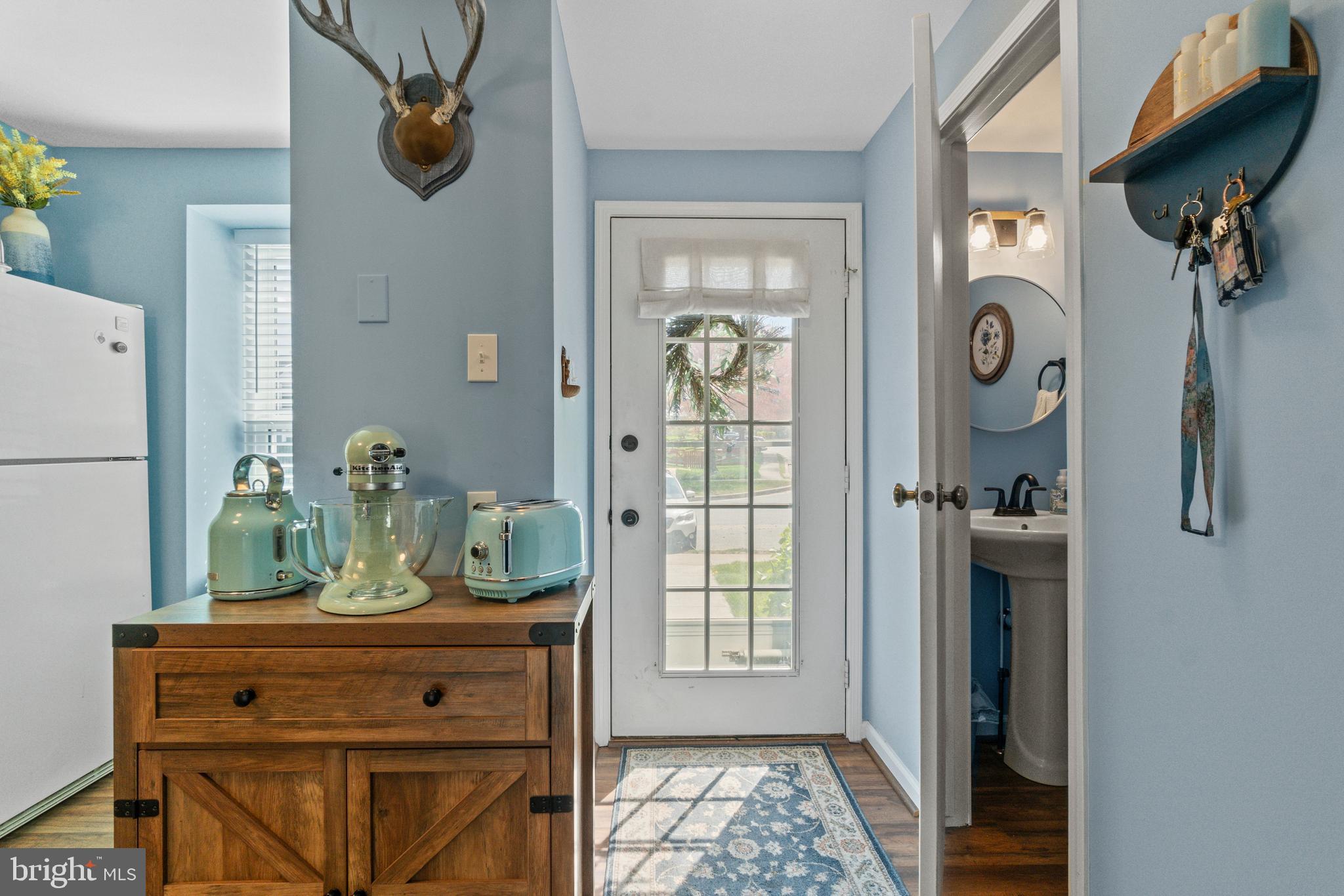 16 Trailwood Road Nottingham, MD 21236 - Photo 4 of 27 Gallery Image 4