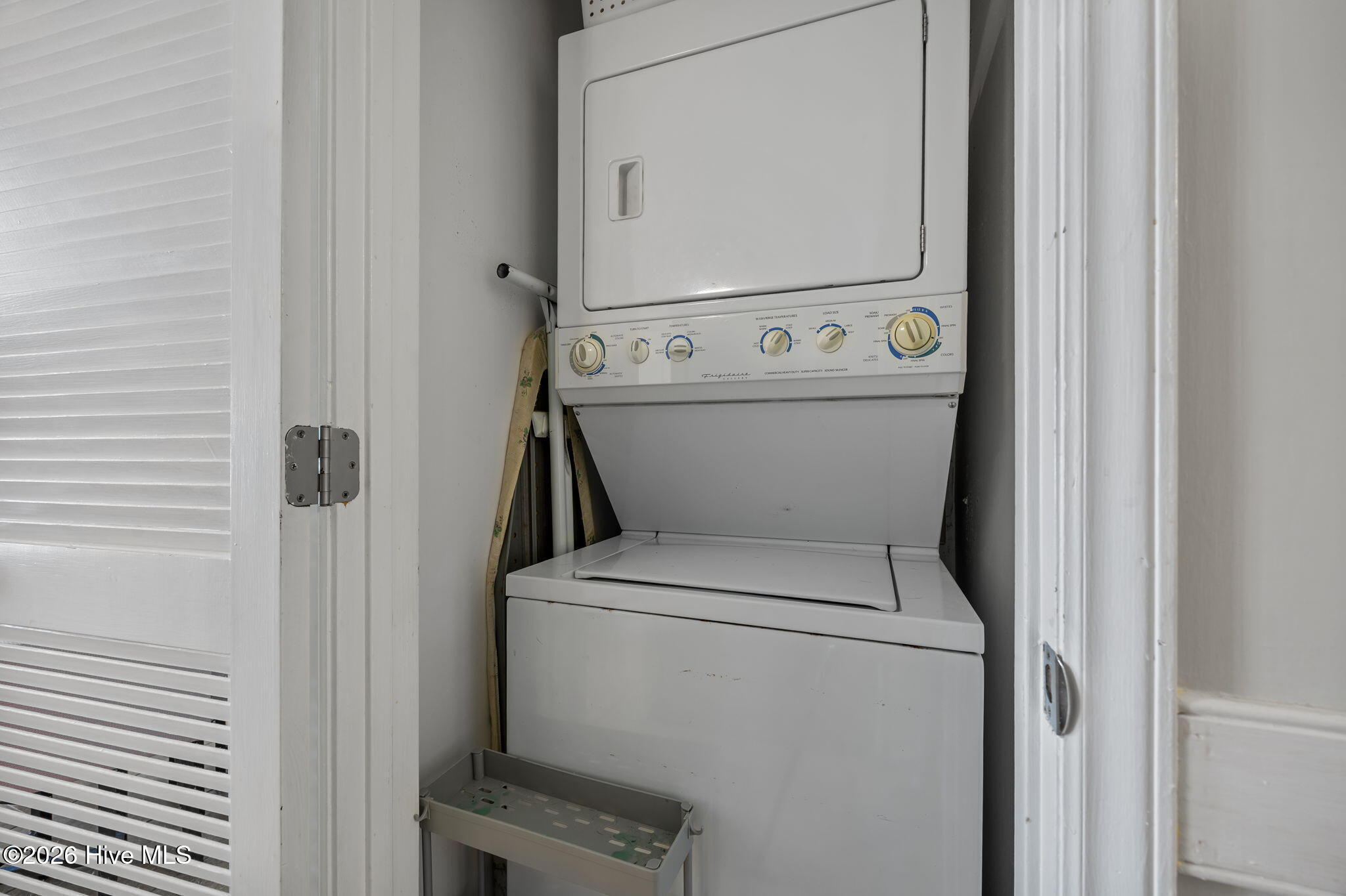 9201 Coast Guard Road, Unit 107 Emerald Isle, NC 28594 - Photo 16 of 49 32-web-or-mls-IMG_7952