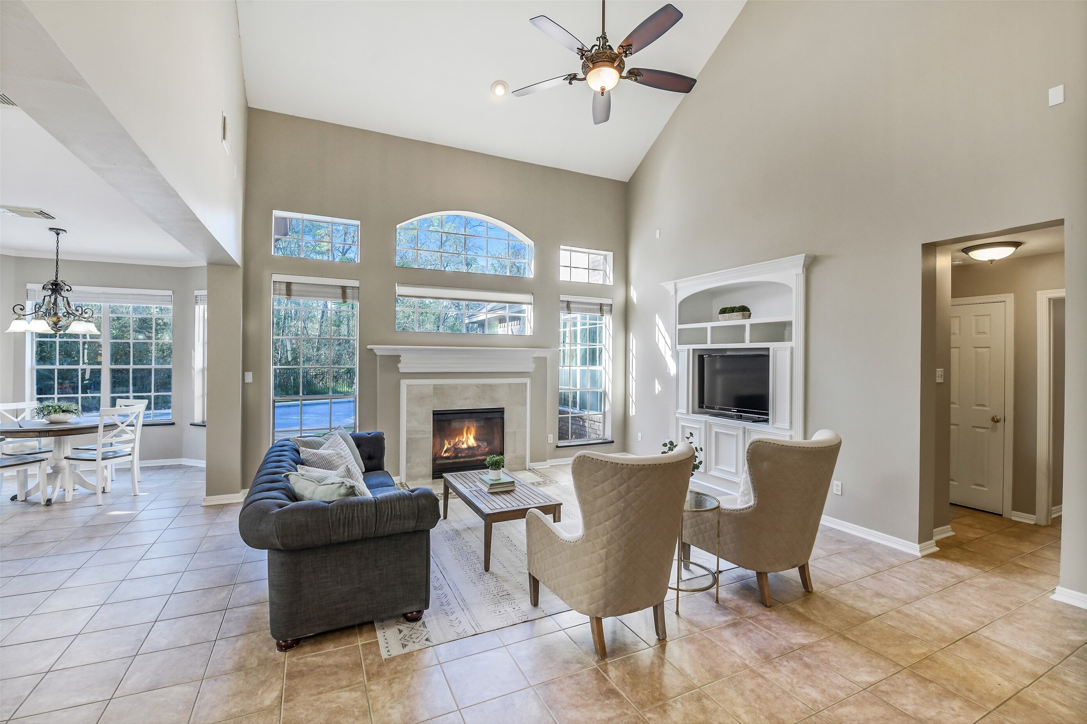 62 North Goldenvine Circle Spring, TX 77382 - Photo 10 of 38