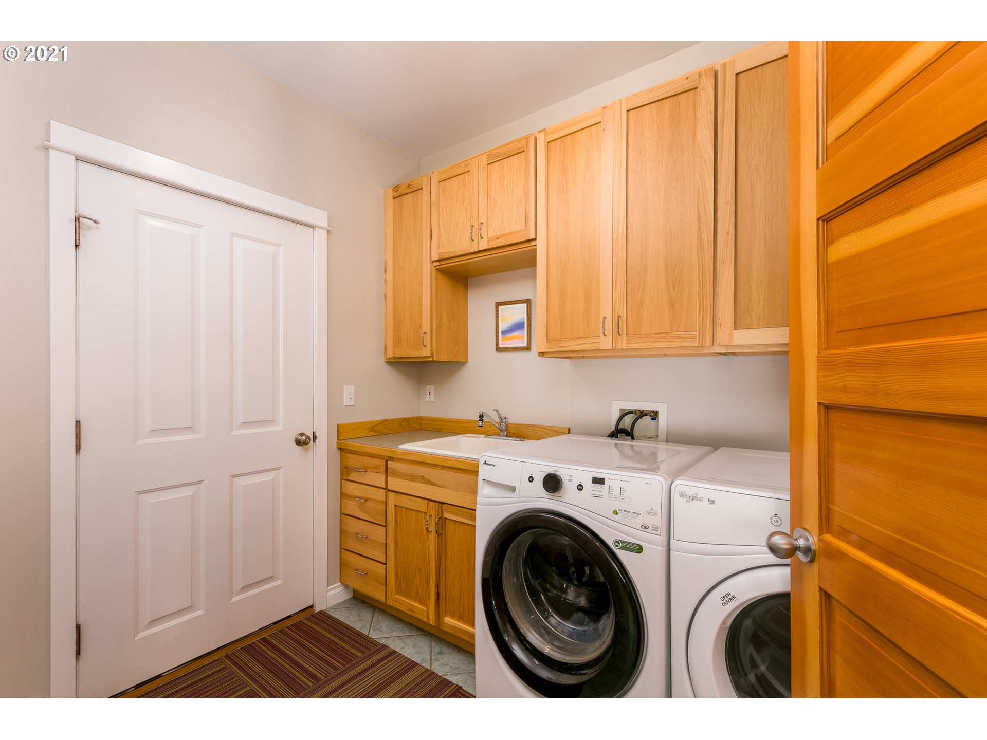 1157 Methodist Road Hood River, OR 97031 - Photo 17 of 32 Gallery Image 17