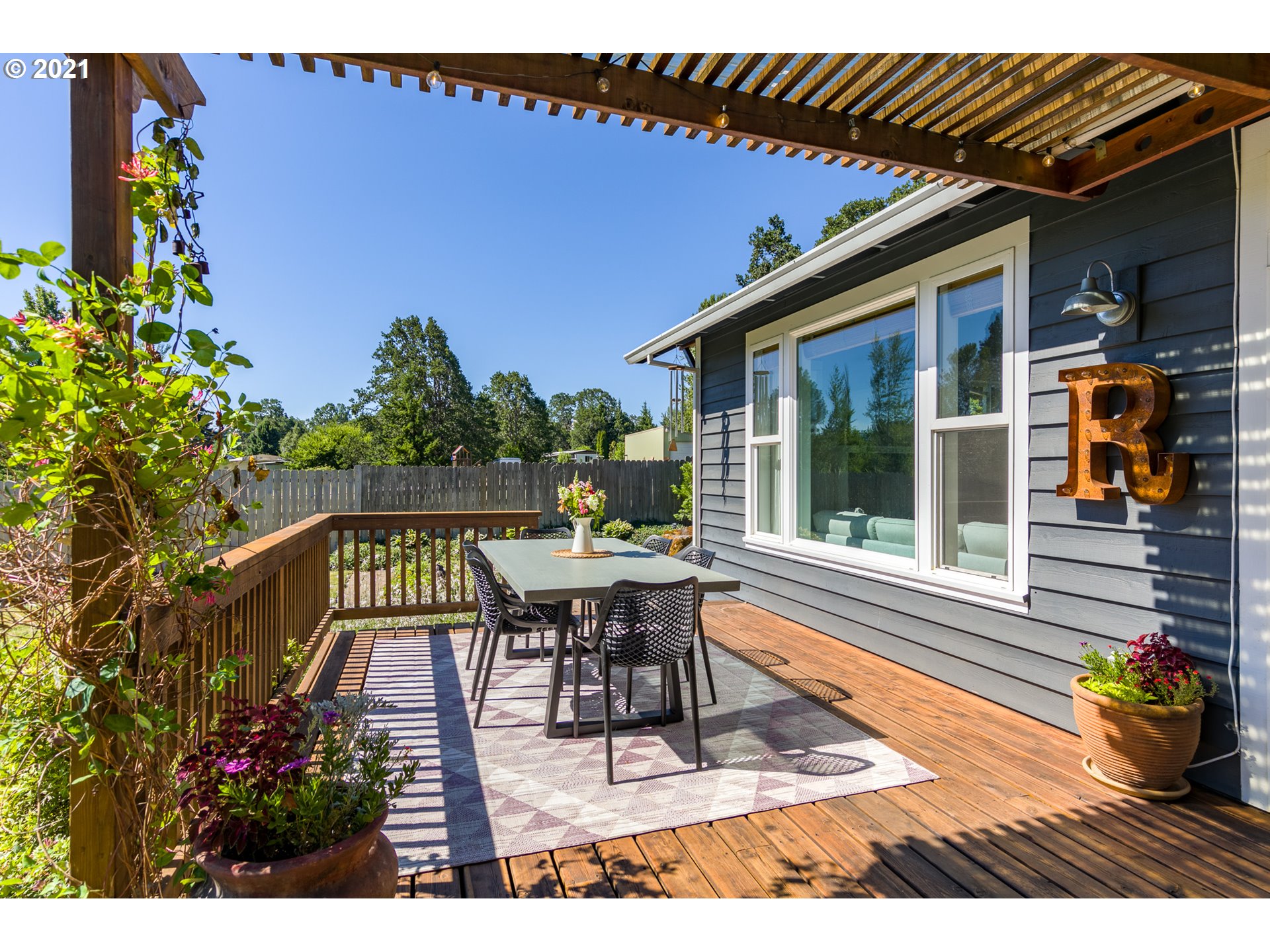 1157 Methodist Road Hood River, OR 97031 - Photo 20 of 32 Gallery Image 20