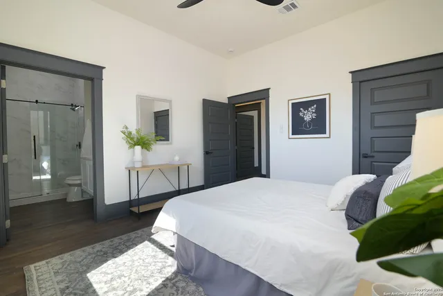 $3,500 | 207 Loretta Place, San Antonio, TX 78210