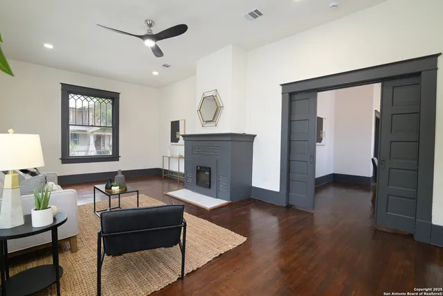 $3,500 | 207 Loretta Place, San Antonio, TX 78210