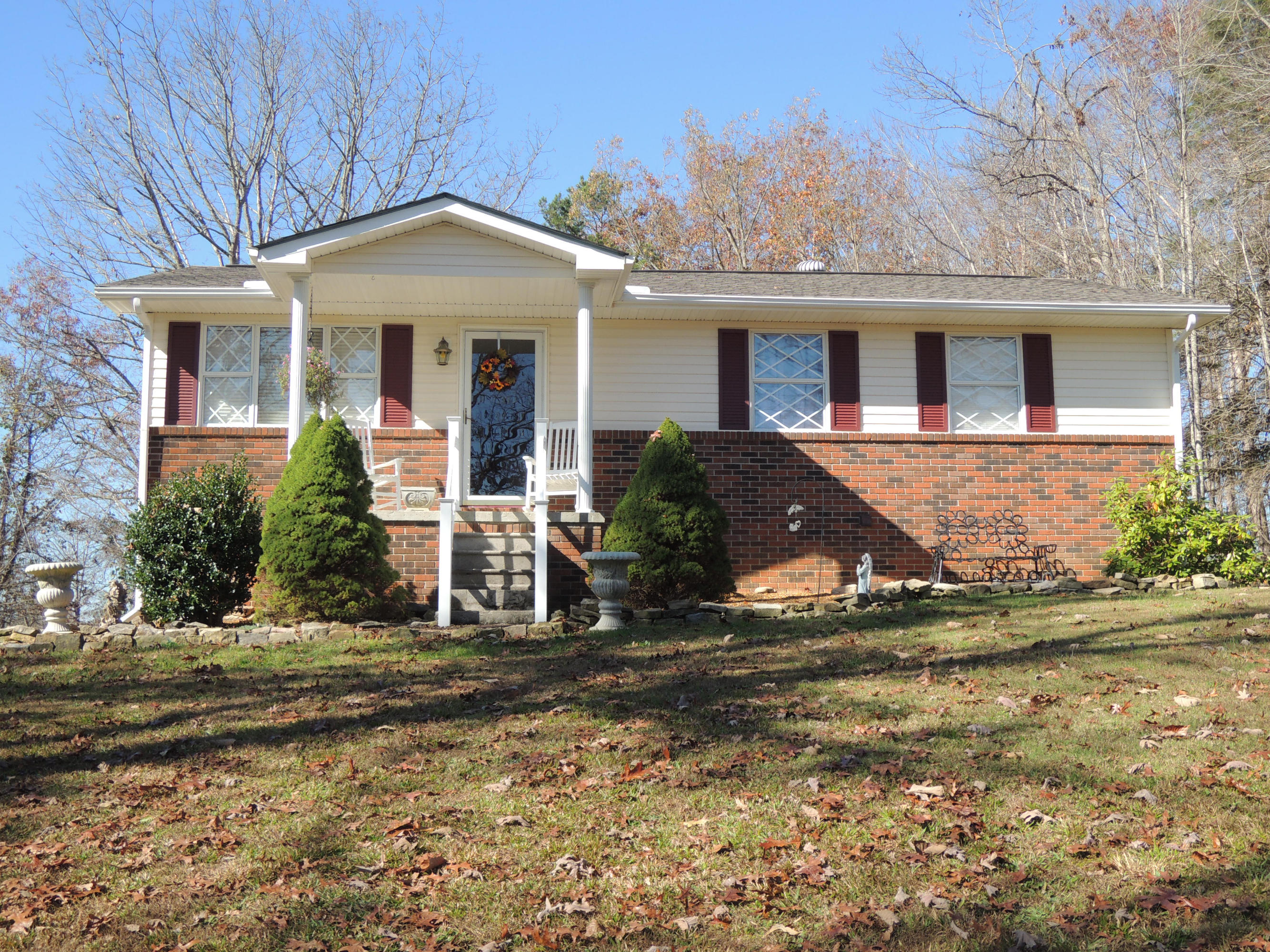 530 Mt Helen Road Allardt, TN 38504 - Photo 1 of 13 Voiles 001