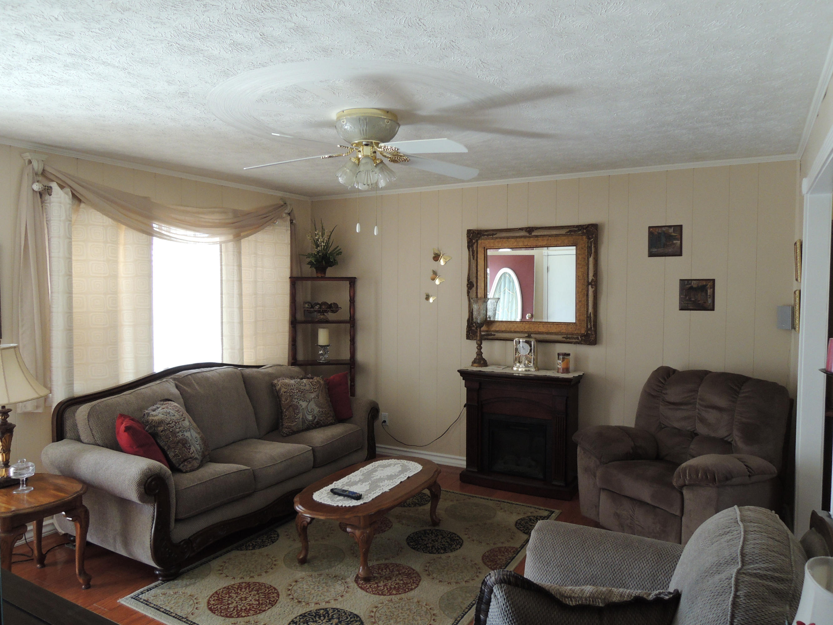 530 Mt Helen Road Allardt, TN 38504 - Photo 4 of 13 Voiles 007