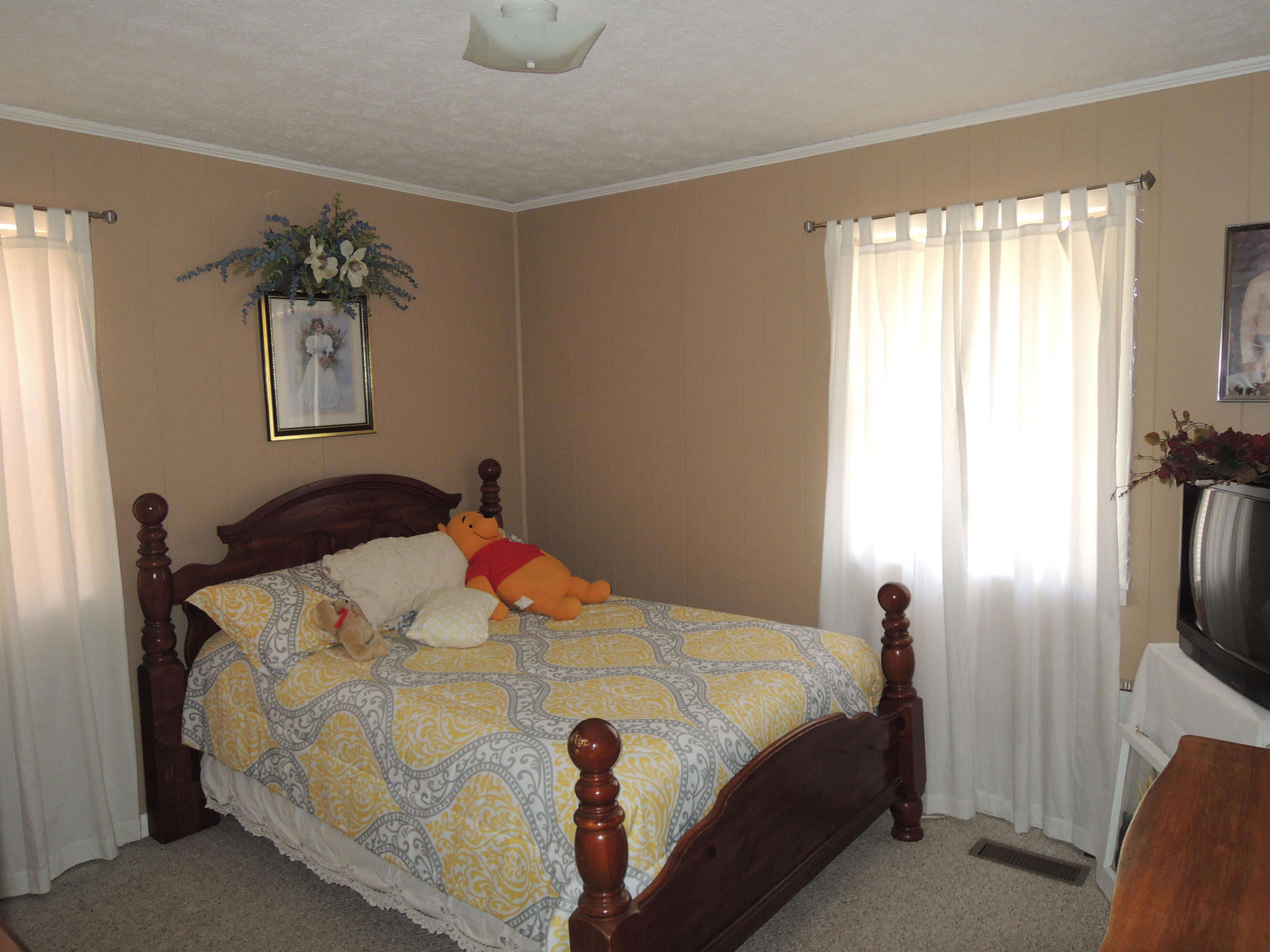 530 Mt Helen Road Allardt, TN 38504 - Photo 10 of 13 Voiles 024