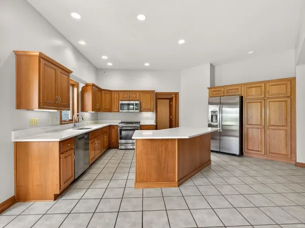 $362,900 | 1908 Bent Tree Court, Auburn, IN 46706