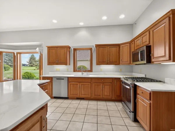 $362,900 | 1908 Bent Tree Court, Auburn, IN 46706