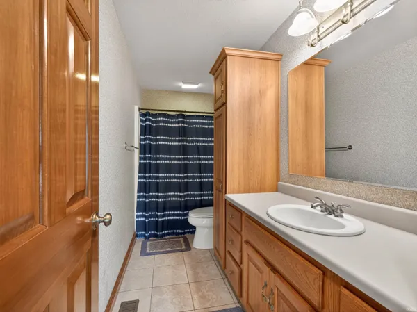$362,900 | 1908 Bent Tree Court, Auburn, IN 46706