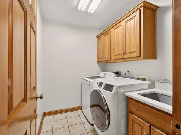 $362,900 | 1908 Bent Tree Court, Auburn, IN 46706