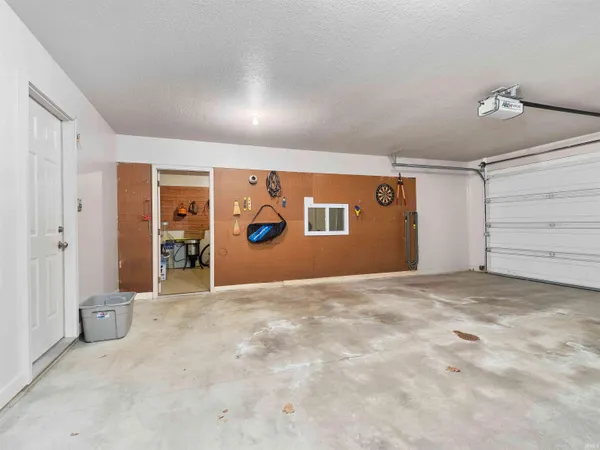$362,900 | 1908 Bent Tree Court, Auburn, IN 46706