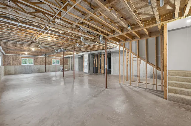 $690,000 | W2691 Zurfluh Road, Albany, WI 53502