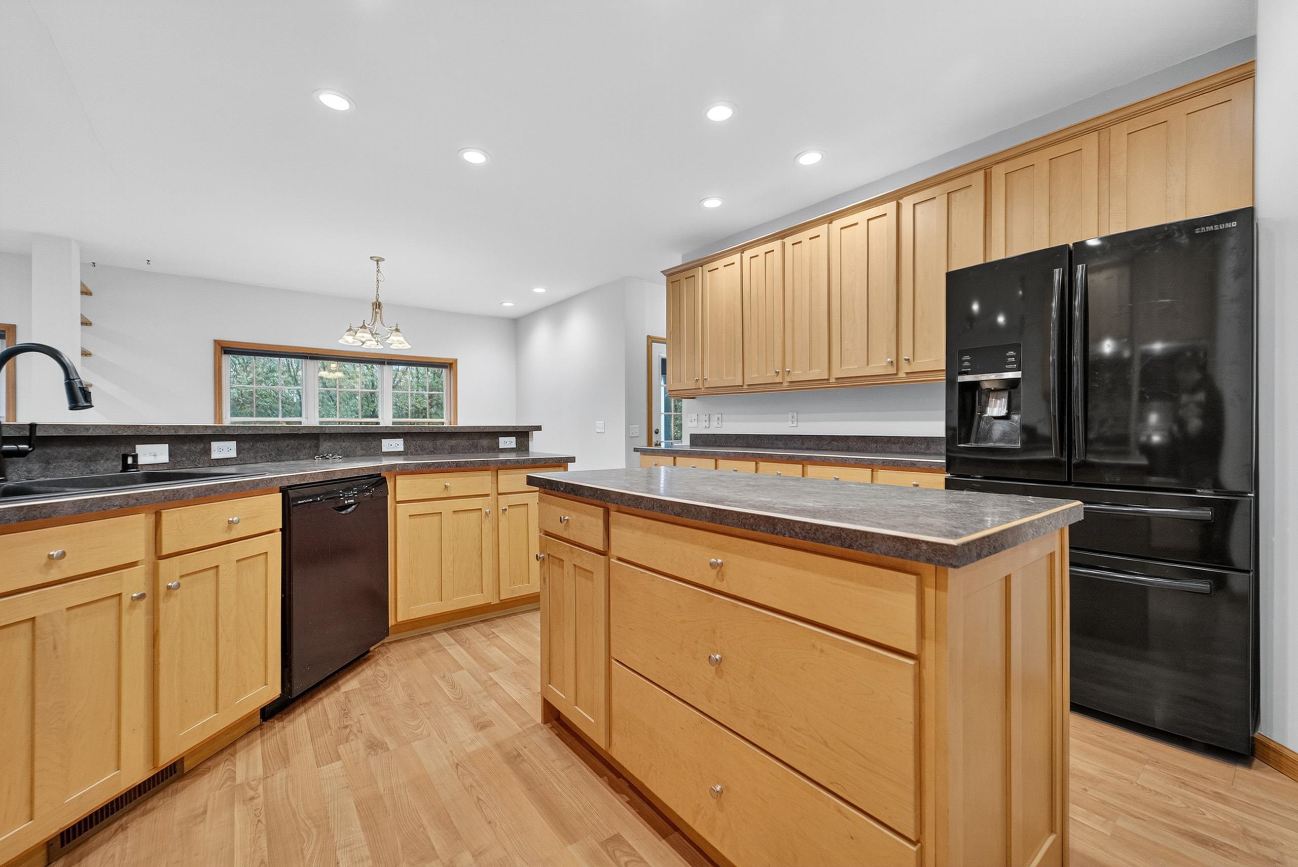 W2691 Zurfluh Road Albany, WI 53502 - Photo 7 of 70