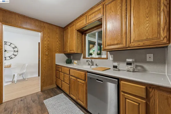 $949,000 | 3586 Somerset Avenue, Castro Valley, CA 94546