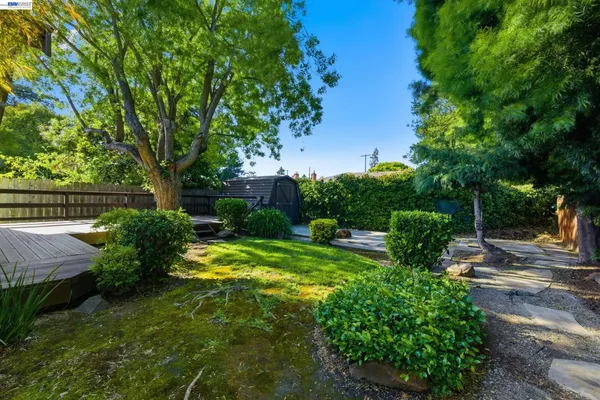 $949,000 | 3586 Somerset Avenue, Castro Valley, CA 94546