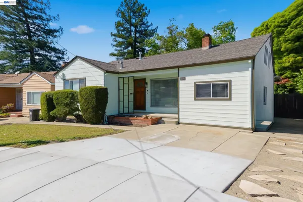$949,000 | 3586 Somerset Avenue, Castro Valley, CA 94546