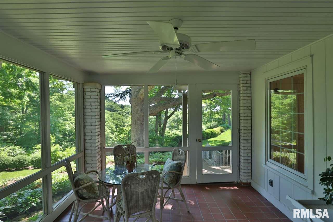 426 East High Point Road Peoria, IL 61614 - Photo 11 of 35 Gallery Image 11