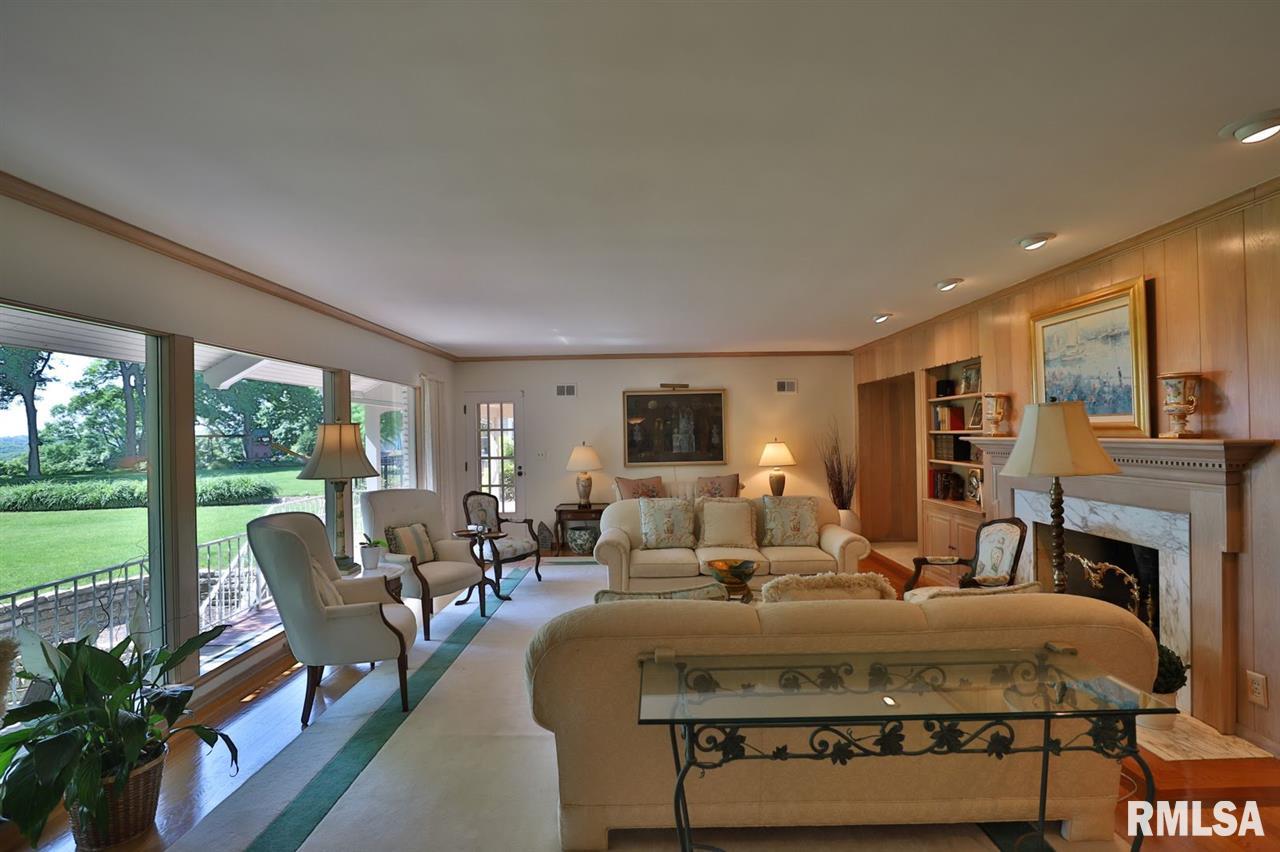 426 East High Point Road Peoria, IL 61614 - Photo 16 of 35 Gallery Image 16