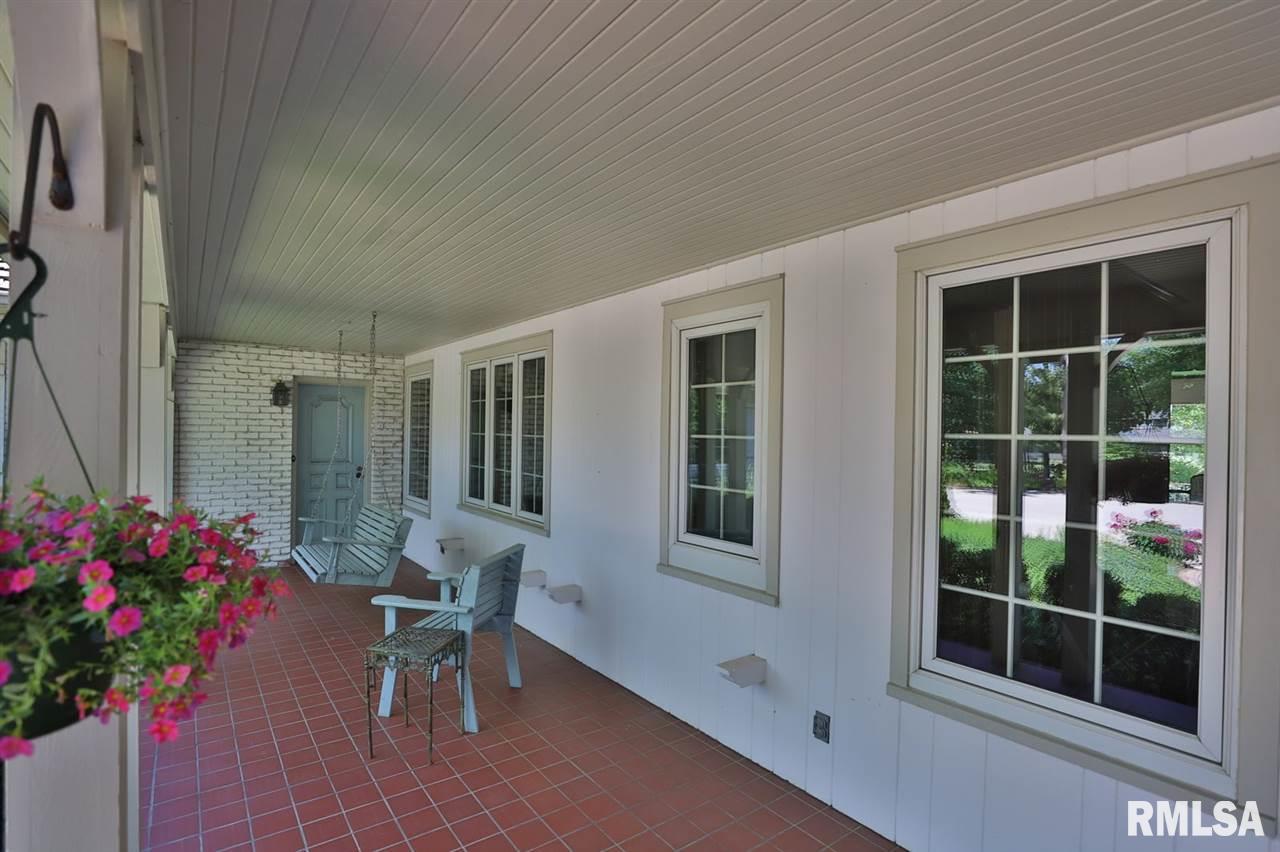 426 East High Point Road Peoria, IL 61614 - Photo 2 of 35 Gallery Image 2
