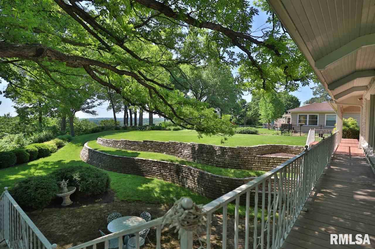 426 East High Point Road Peoria, IL 61614 - Photo 6 of 35 Gallery Image 6