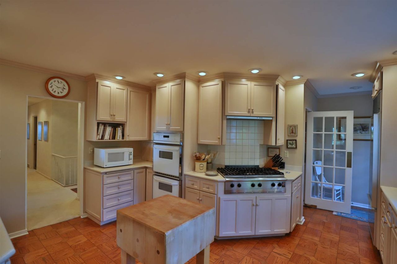 426 East High Point Road Peoria, IL 61614 - Photo 8 of 35 Gallery Image 8