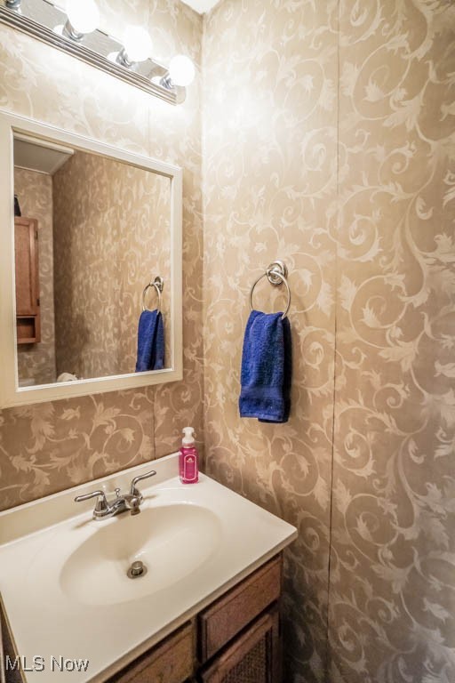 1568 Hampton Road Akron, OH 44305 - Photo 15 of 30 Half Bath
