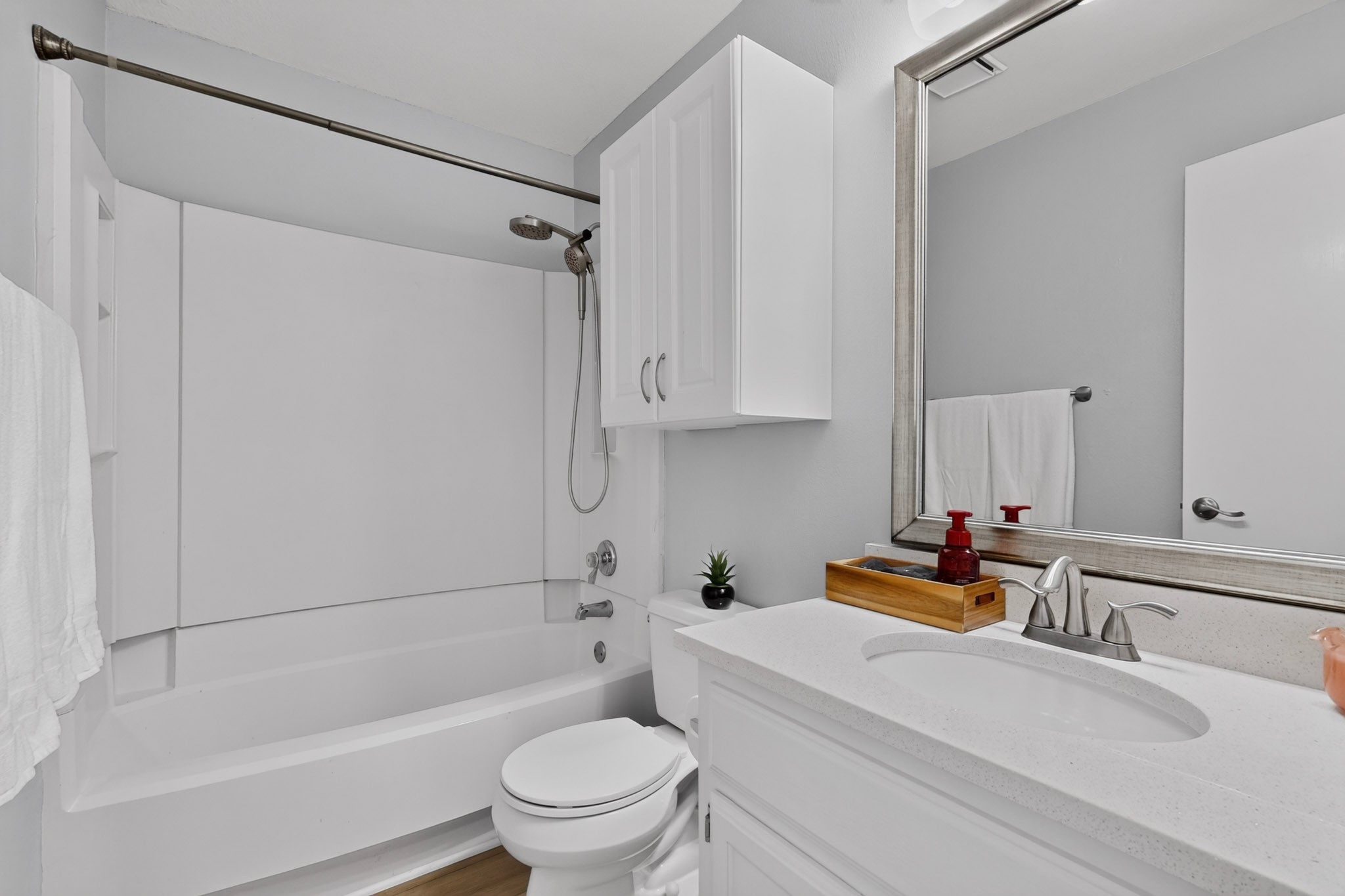 3801 Menchaca Road, Unit 25 Austin, TX 78704 - Photo 21 of 27 Secondary bath