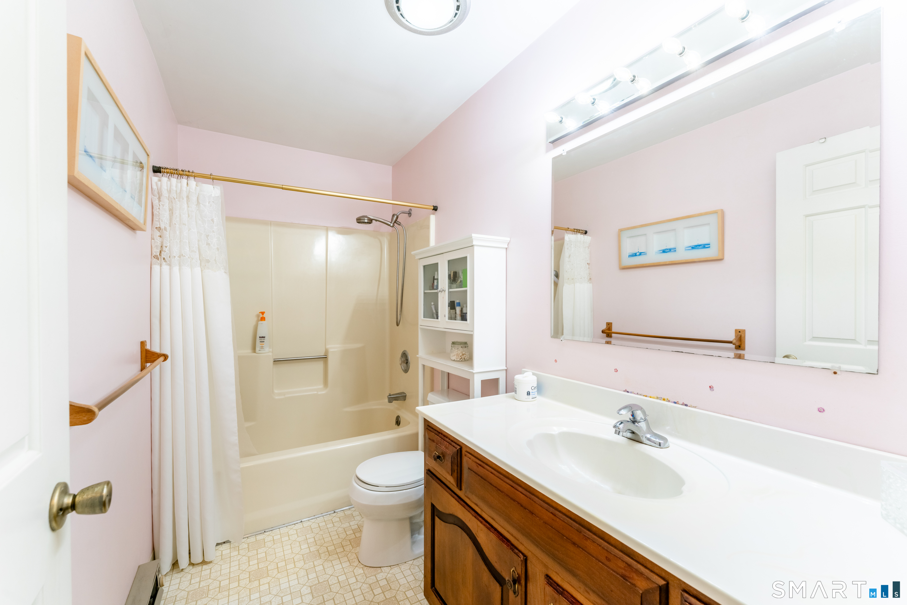 476 Noank Ledyard Road Groton, CT 06355 - Photo 19 of 37