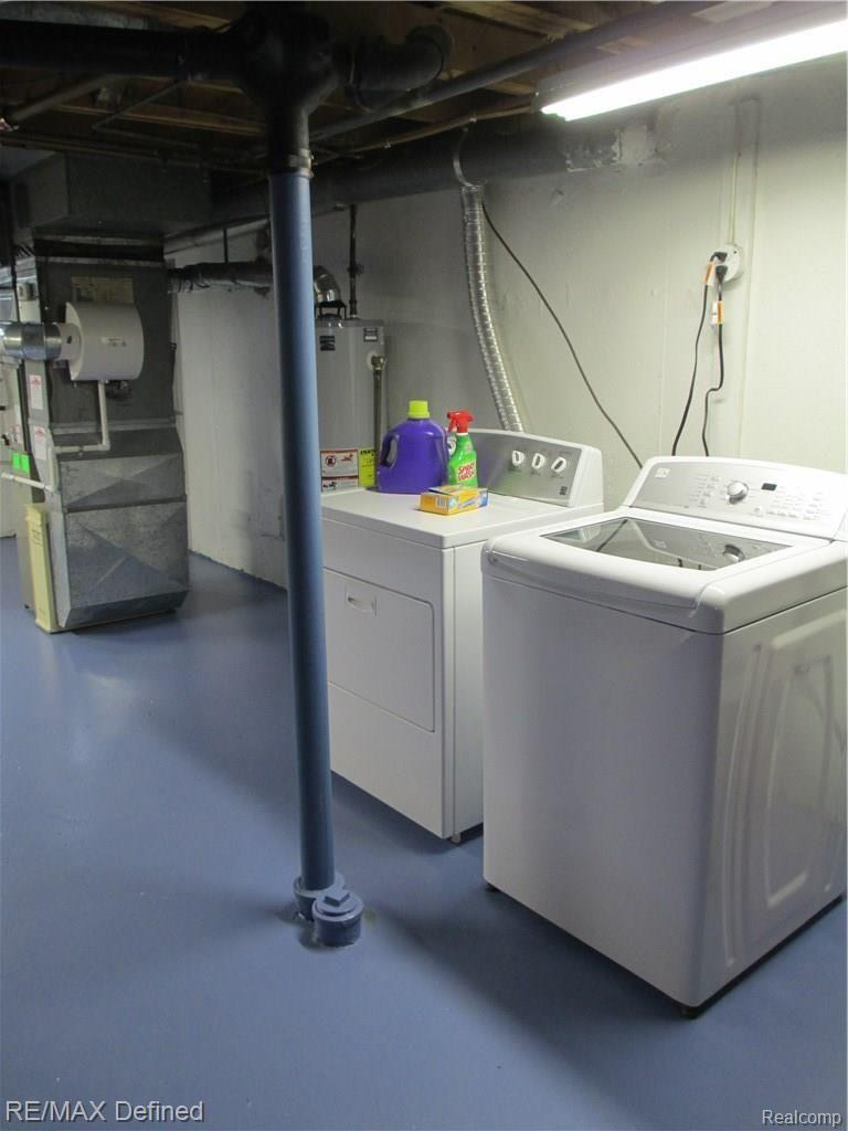 32151 Hayes Road Warren, MI 48088 - Photo 19 of 28 Clean and Freshly Painted Utility Area