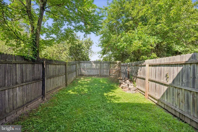 $200,000 | 124 Via Cascata Drive, Clementon, NJ 08021