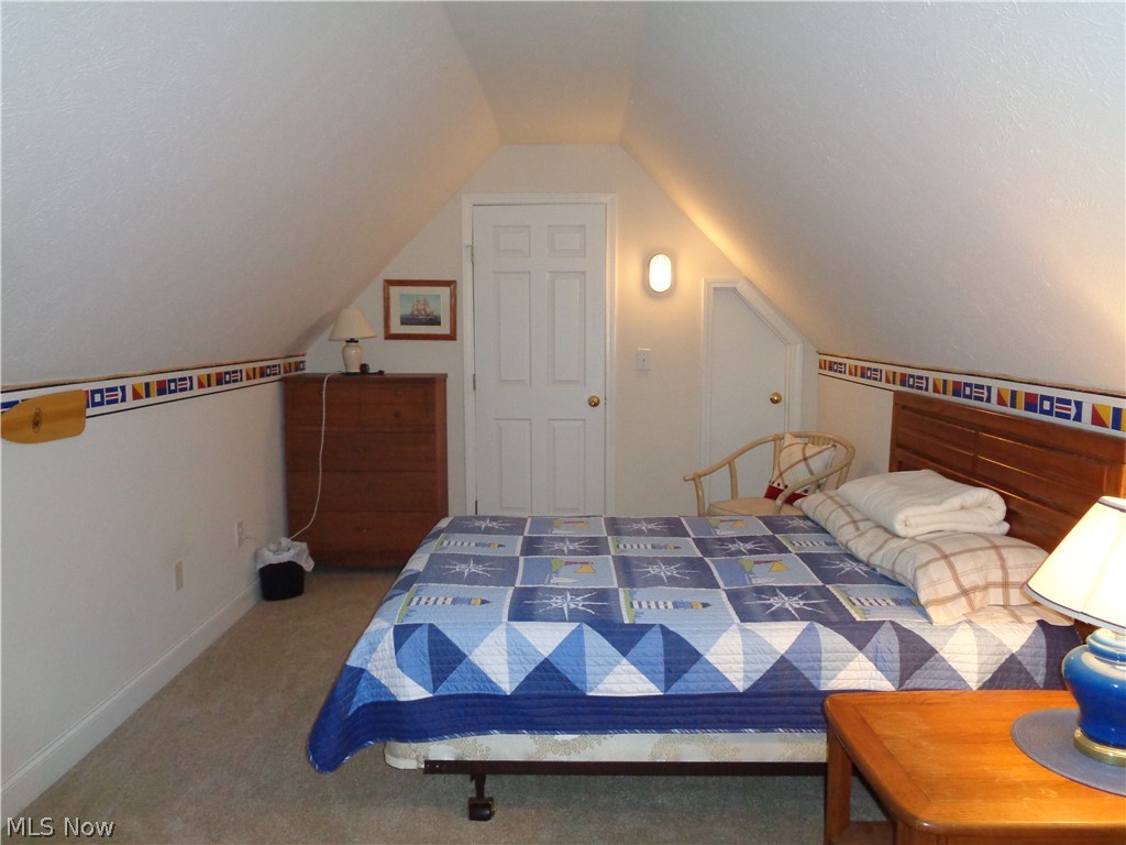 4611 Cleveland Road East, Unit 922 Huron, OH 44839 - Photo 27 of 34 View #2 of the large 2nd bedroom.
