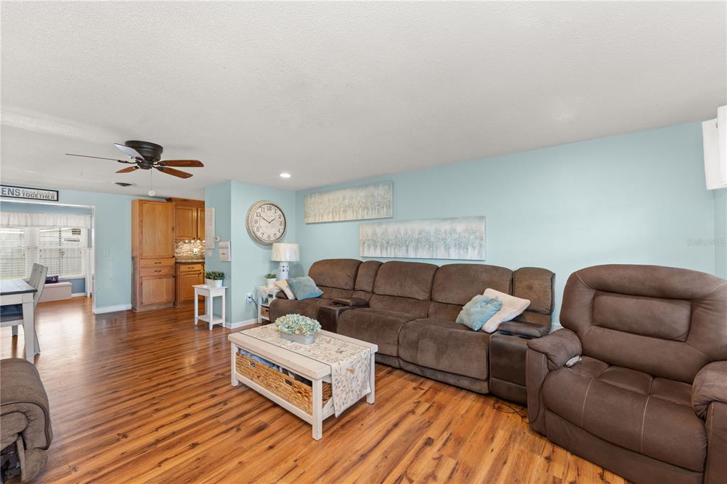 751 Nantucket Road Venice, FL 34293 - Photo 4 of 52 Gallery Image 4