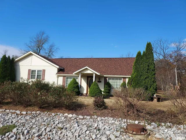 $209,900 | 550 South Vienna Road, Olmsted, IL 62970