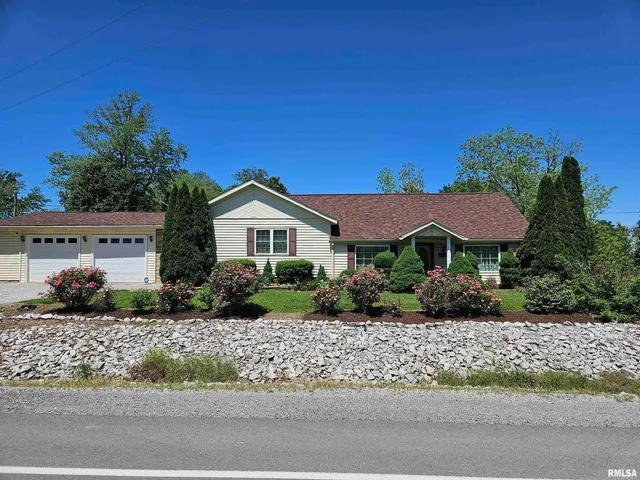 $209,900 | 550 South Vienna Road, Olmsted, IL 62970