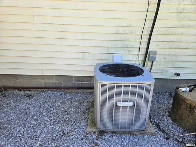 $209,900 | 550 South Vienna Road, Olmsted, IL 62970