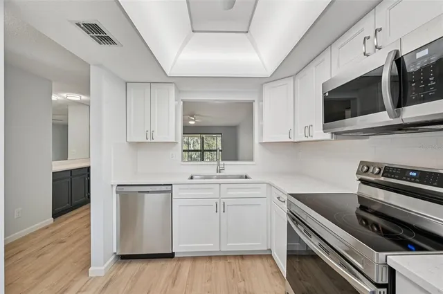 $219,900 | 744 Avenida Estancias, Unit 142, Venice, FL 34292