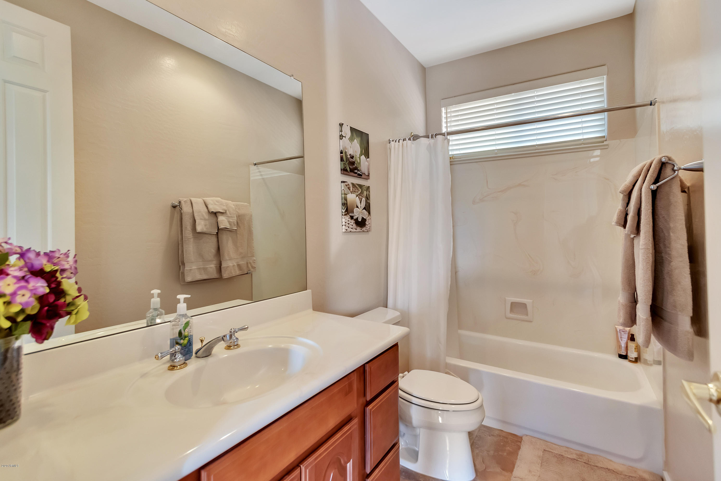 260 Ridge Rock Road Sedona, AZ 86351 - Photo 24 of 38 2nd BA - between BR #2 and #3