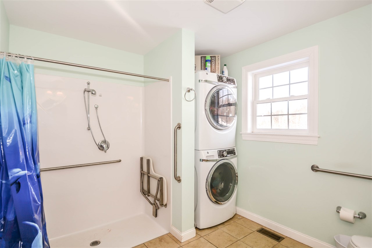 183 Pelham Road Salem, NH 03079 - Photo 14 of 30 Gallery Image 14