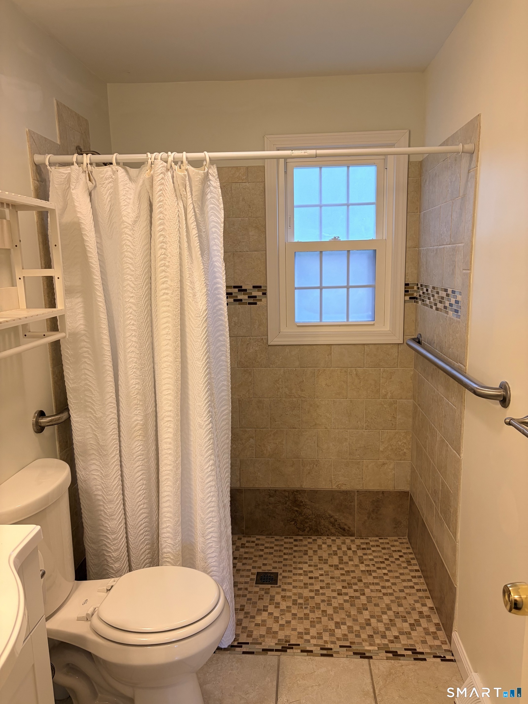 7 Massachusetts Road Montville, CT 06370 - Photo 18 of 30 Gallery Image 18