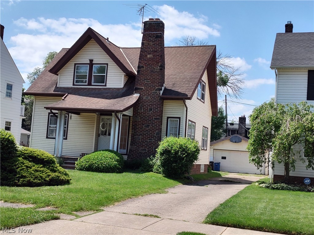 17918 Maplecliff Road Cleveland, OH 44119 - Photo 1 of 31 Gallery Image 1