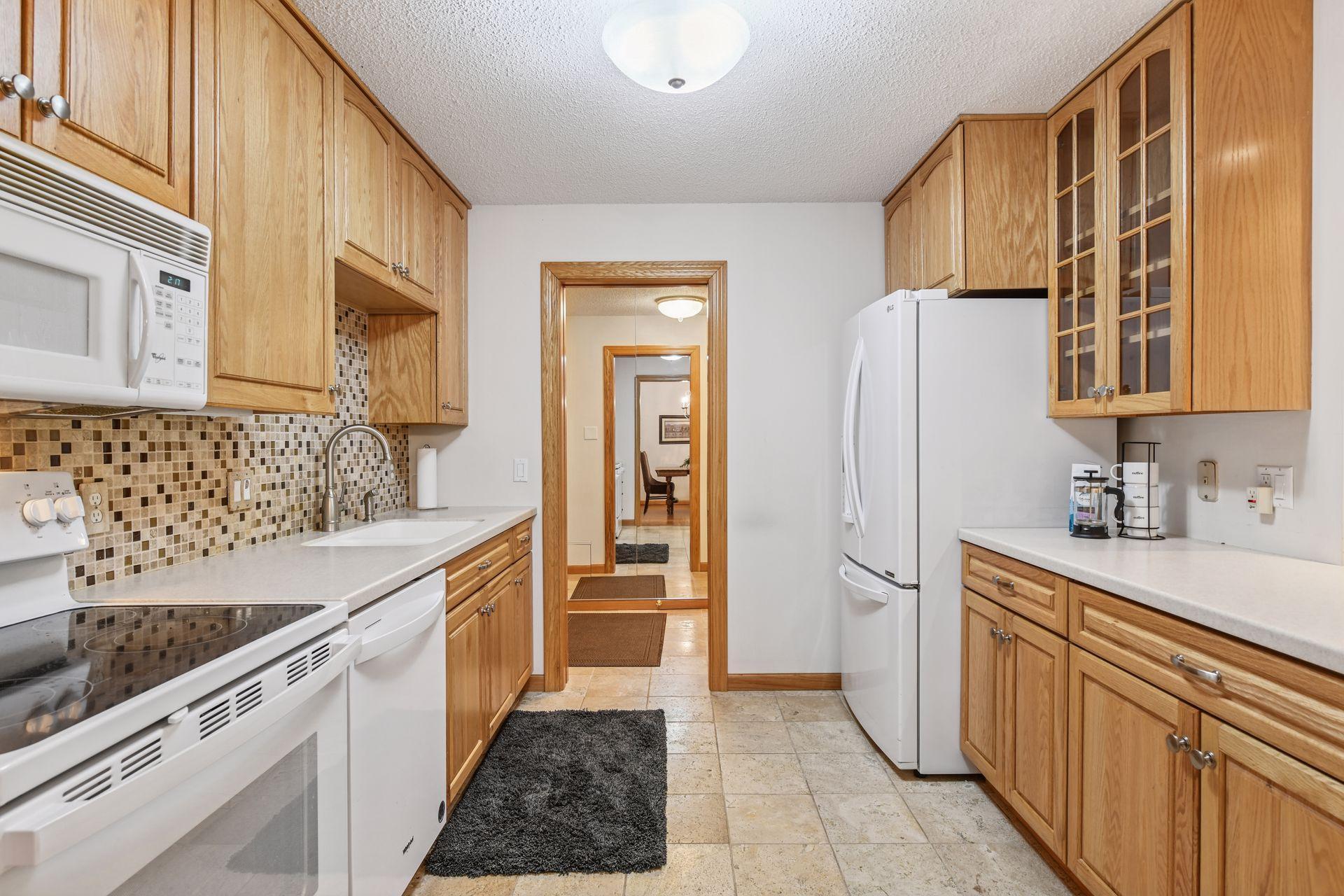 7250 Lewis Ridge Parkway, Unit 102 Edina, MN 55439 - Photo 13 of 69