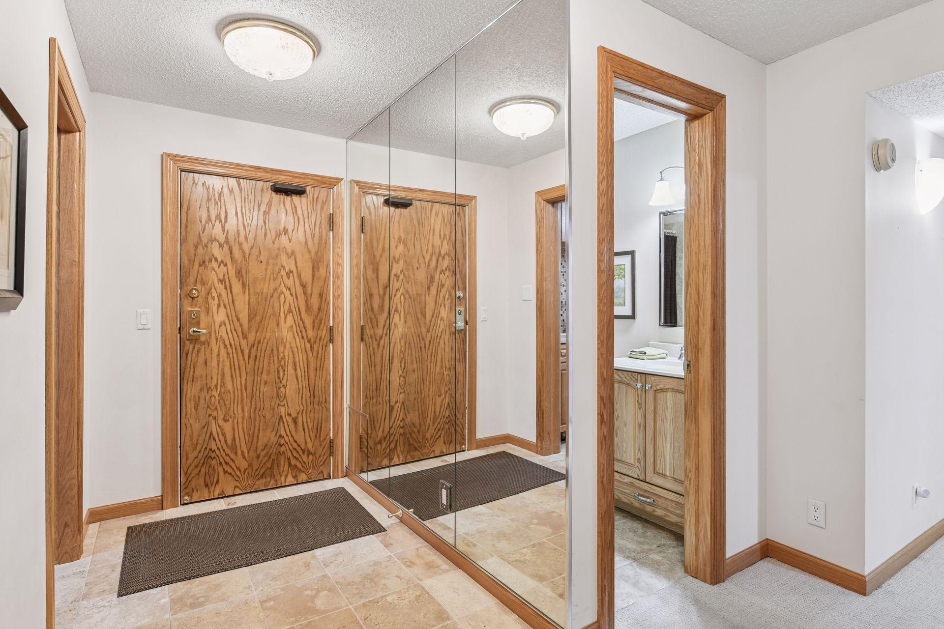 7250 Lewis Ridge Parkway, Unit 102 Edina, MN 55439 - Photo 16 of 69