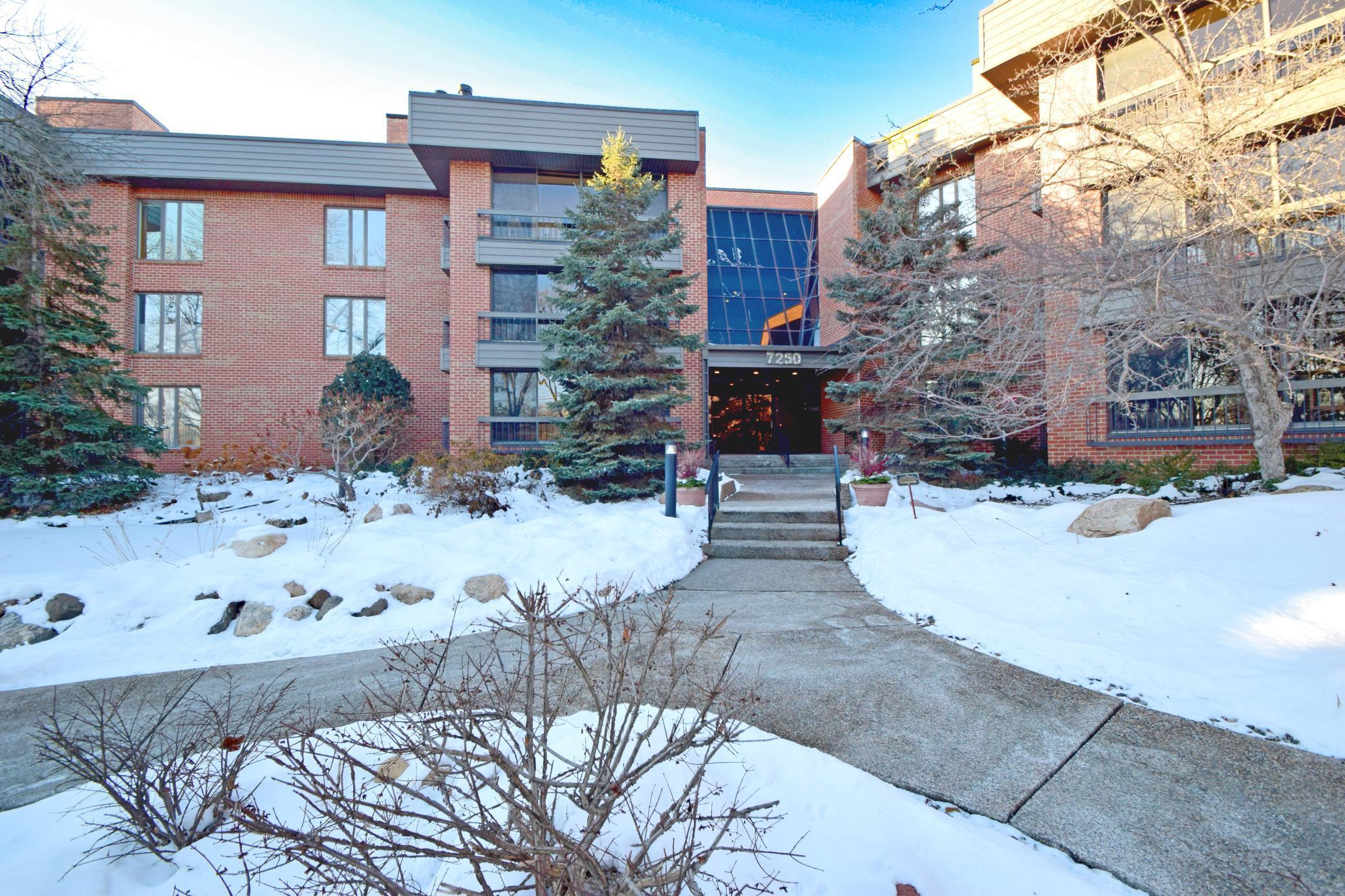 7250 Lewis Ridge Parkway, Unit 102 Edina, MN 55439 - Photo 46 of 69