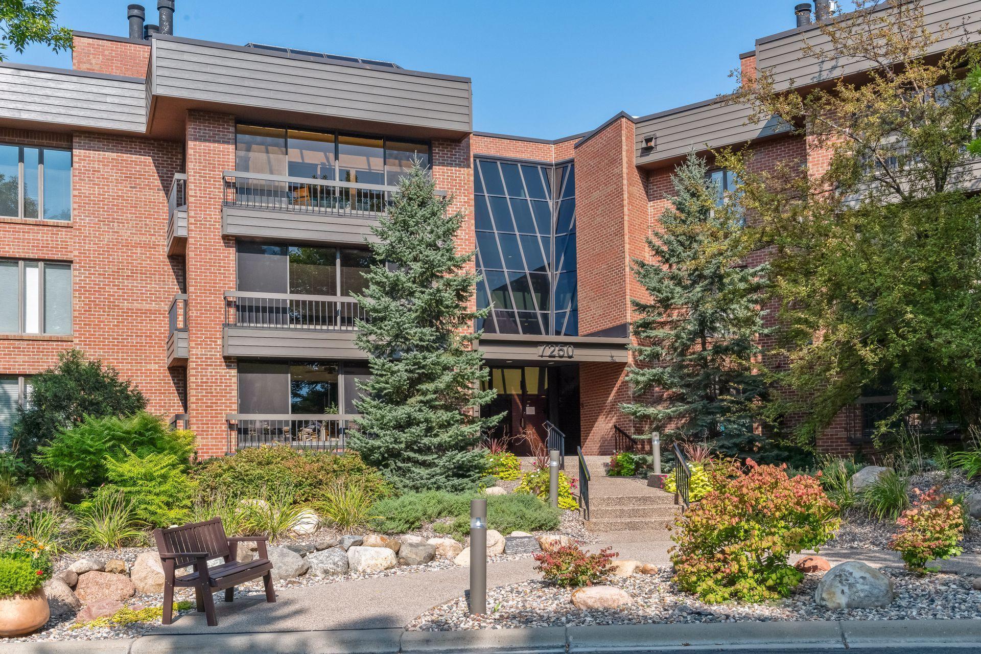 7250 Lewis Ridge Parkway, Unit 102 Edina, MN 55439 - Photo 49 of 69