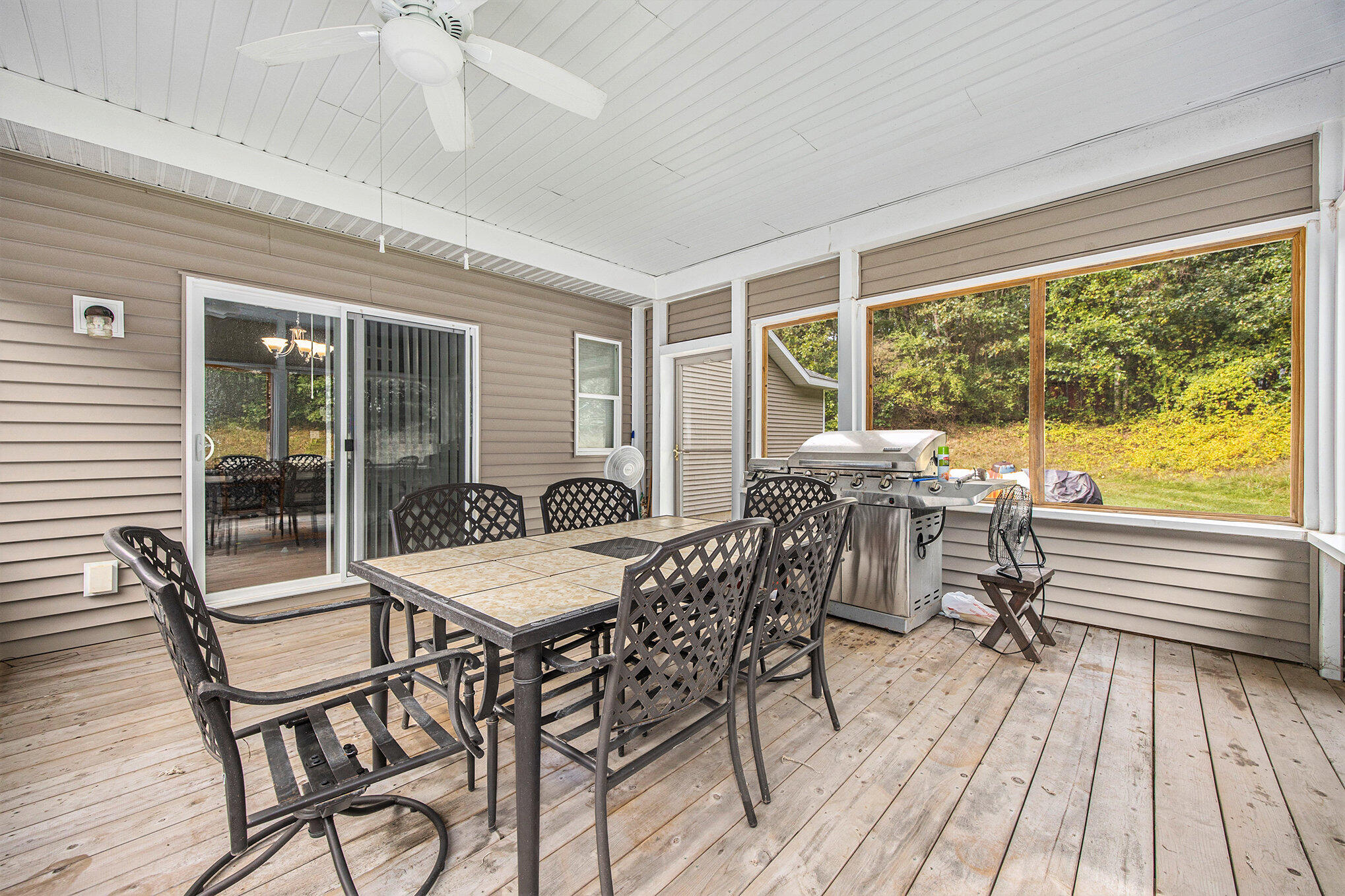 7801 Cascade Road Southeast Grand Rapids, MI 49546 - Photo 18 of 33 030_7801_cascade-16