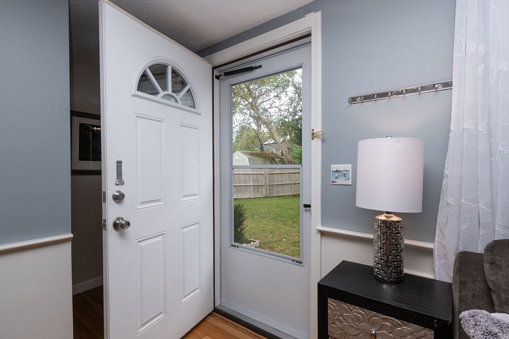 102 Sea Street Dennis, MA 02639 - Photo 4 of 36