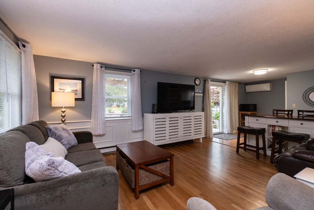 102 Sea Street Dennis, MA 02639 - Photo 5 of 36