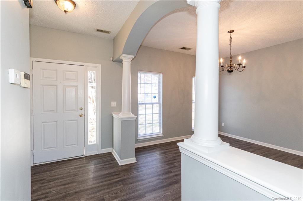 2221 Meadecroft Road Charlotte, NC 28214 - Photo 8 of 40 Gallery Image 8