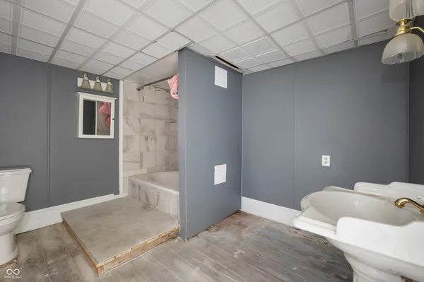 $269,500 | 10021 North State Road 9, Hope, IN 47246